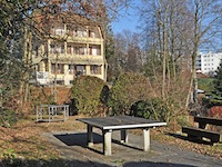 Lausanne -             Reihen-Mittelhaus 5.5 Zimmer