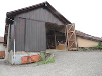 Sullens -             Bauernhaus 6.5 Zimmer