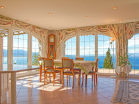 Grandvaux -             Einfamilienhaus 11.0 Zimmer