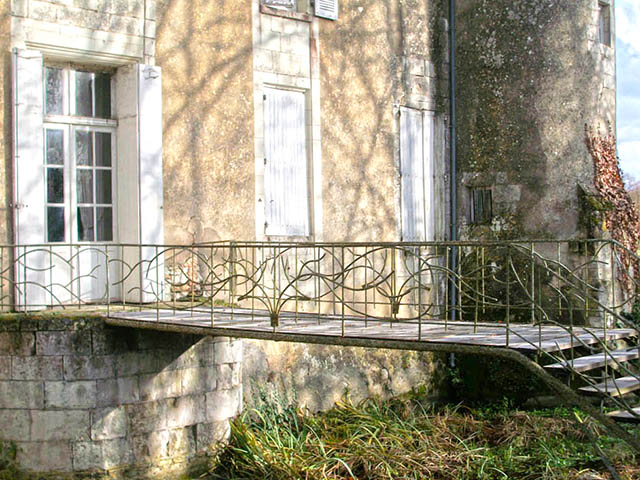 Lencloître TissoT Realestate : Château 16.0 rooms