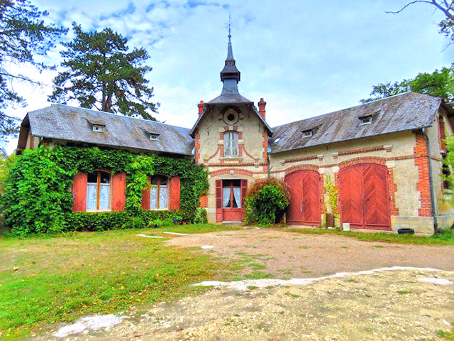 Briare 45250 CENTRE-VAL DE LOIRE - Château 25.0 pièces - TissoT Immobilier
