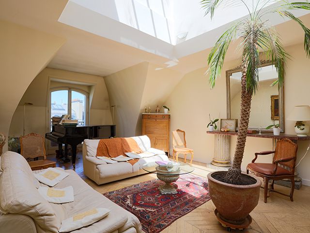 real estate - Paris - Flat 5.0 rooms