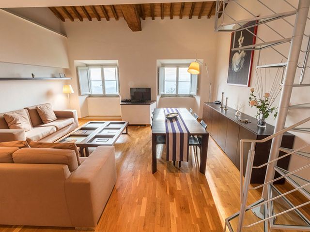 Lucca 55100 Toscana - Appartamento 5.5 rooms - TissoT Immobiliare