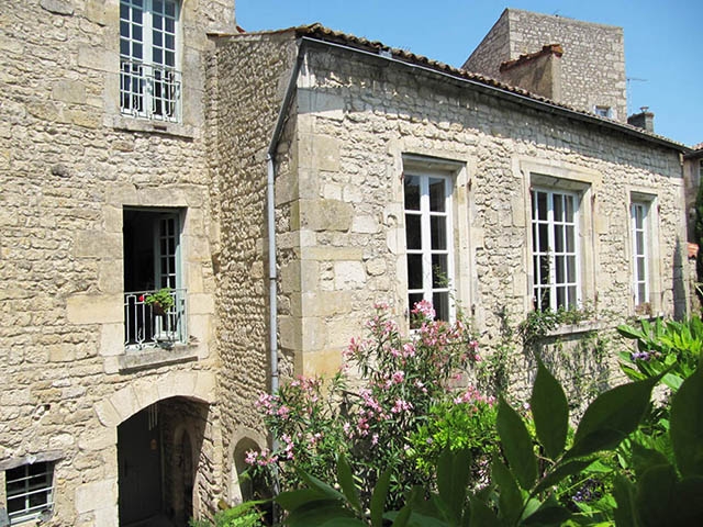 Собственность - Fontenay-le-Comte - частная гостиница 16.0 КОМНАТА