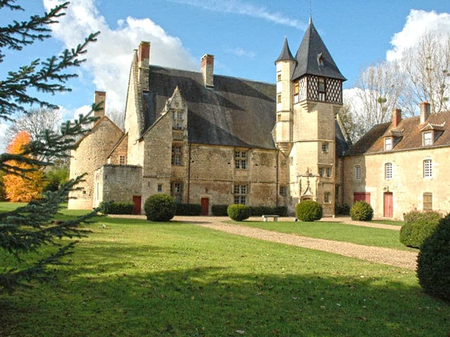 real estate - Guérigny - Château 23.0 rooms