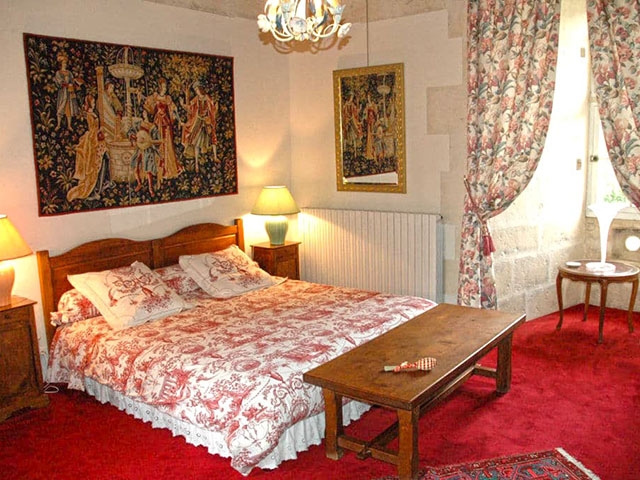 Guérigny 58130 BOURGOGNE-FRANCHE-COMTE - Castle 23.0 rooms - TissoT Realestate