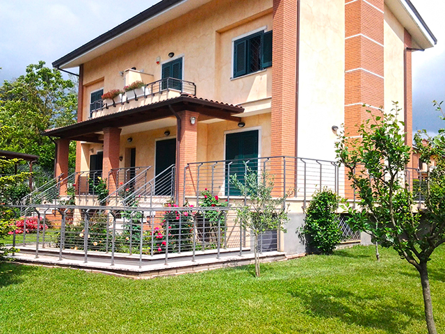 Roma -  Haus - Immobilienverkauf - Italien - Kaufen Mieten Verkaufen Häuser Wohnungen Wohnhäuser TissoT