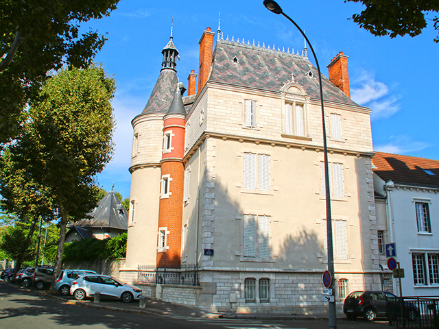 Собственность - Chalon-sur-Saone - замок 12.0 КОМНАТА