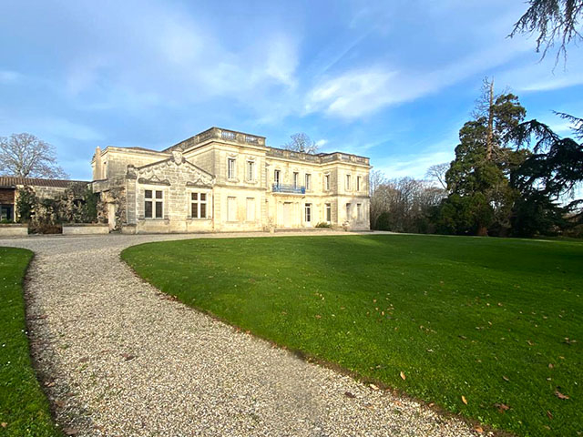 Haut de Floirac - Château  Zimmer - Lux-Homes Schlösser Ländereien Immobilien Prestige Charme Luxus TissoT