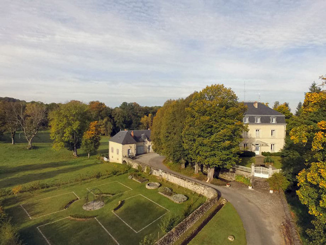 Aubusson -  Castle - Real estate sale France TissoT Realestate International TissoT 