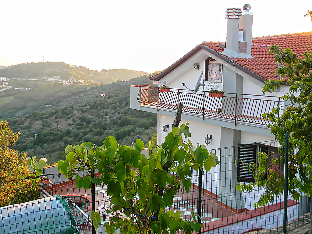 Prignano Cilento -  Villa - Immobilienverkauf - Italien - Kaufen Mieten Verkaufen Häuser Wohnungen Wohnhäuser TissoT