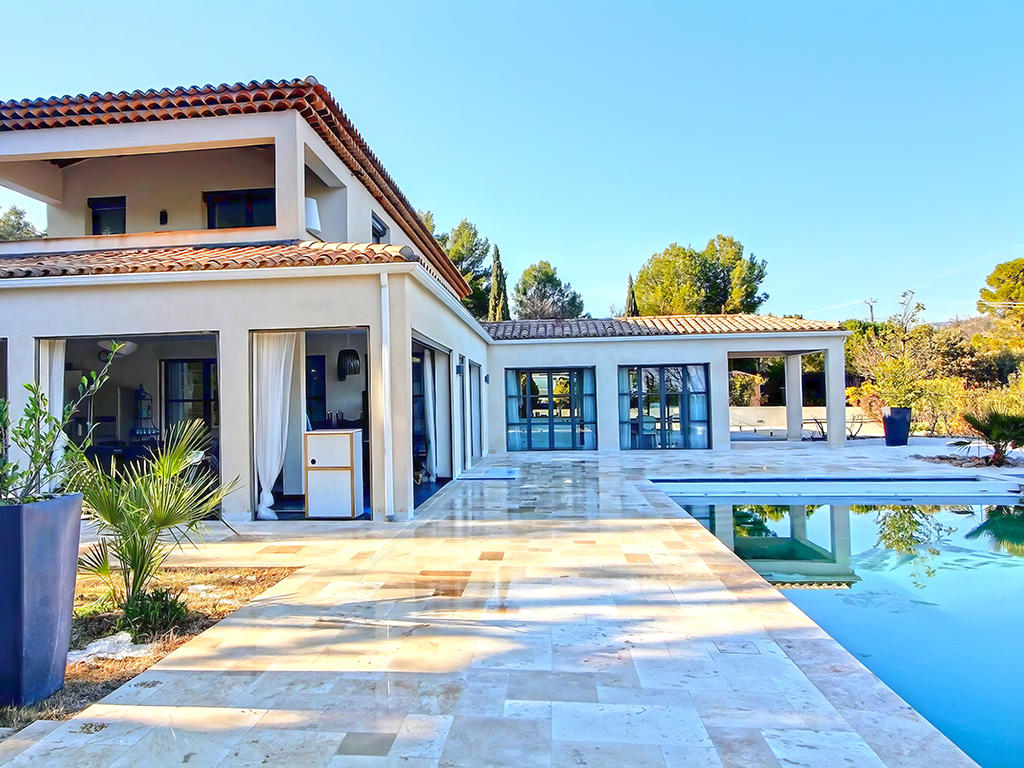 Tourtour -  Villa - Real estate sale France Buy Rent Real Estate Swiss TissoT 