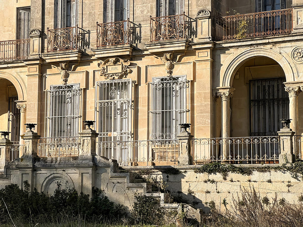 Nîmes 30000 LANGUEDOC-ROUSSILLON-MIDI-PYRENEES - Castle 22.0 rooms - TissoT Realestate