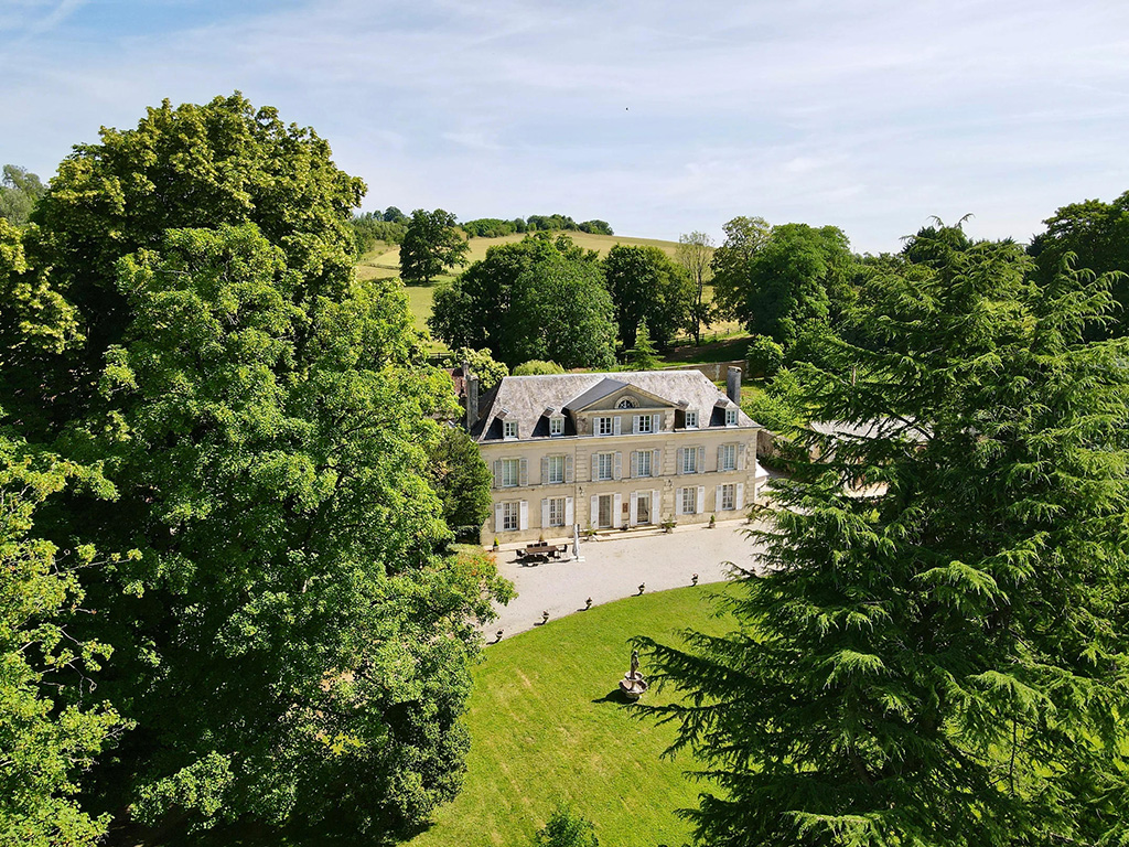 Mortagne-au-Perche - Privatgrundstück 11.0 rooms - international real estate sales