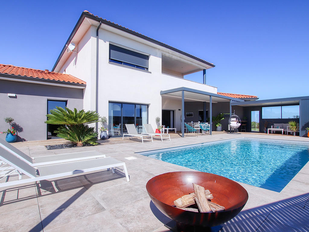 Carbonne -  House - Real estate sale France Buy Rent Real Estate Swiss TissoT 