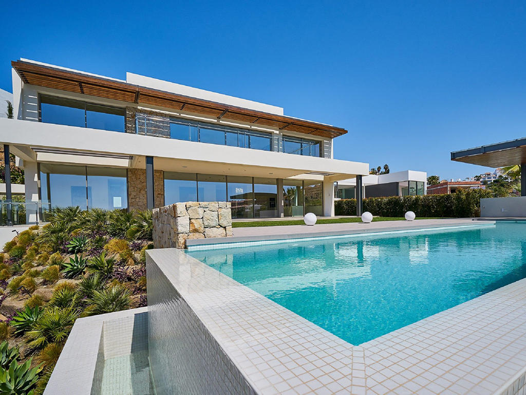 Benahavís -  Villa - Real estate sale Spain Buy Rent Real Estate Swiss TissoT 