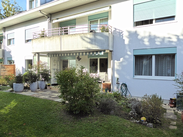 real estate - Therwil - Ground-floor flat with garden 4.5 rooms