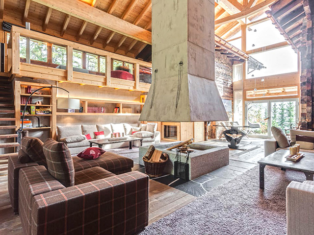Crans-Montana -Chalet 7.5 rooms - purchase real estate chalet in the mountains