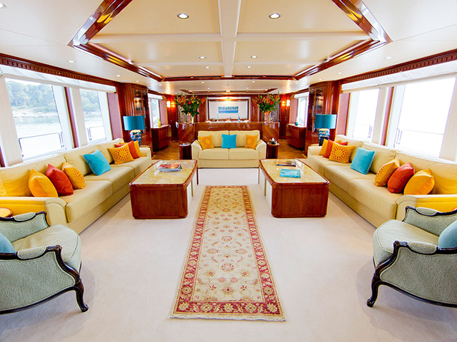 Yacht Gulf Craft Majesty 125 TissoT Yachts Switzerland