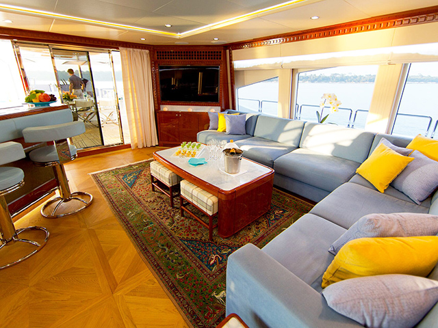 Yacht Gulf Craft Majesty 125 TissoT Jachten Schweiz