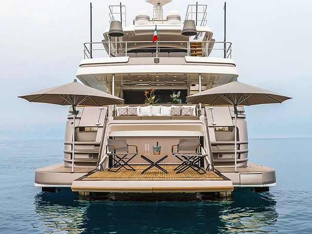 Yacht Ferretti 28 Tissot Jachten International