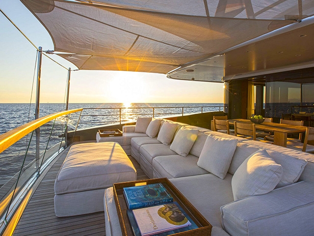 Yacht Sanlorenzo 460 EXP TissoT Yachts Switzerland