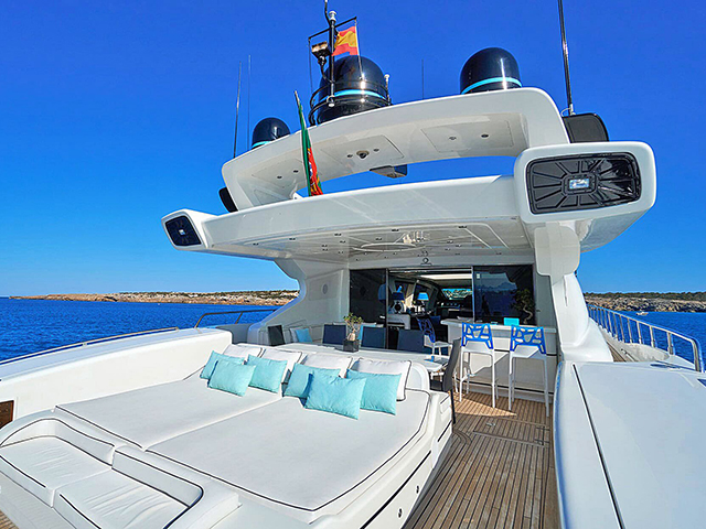 Yacht Overmarine Mangusta 130 Tissot Jachten International