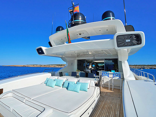 Yacht Overmarine Mangusta 130 TissoT Yachts Switzerland