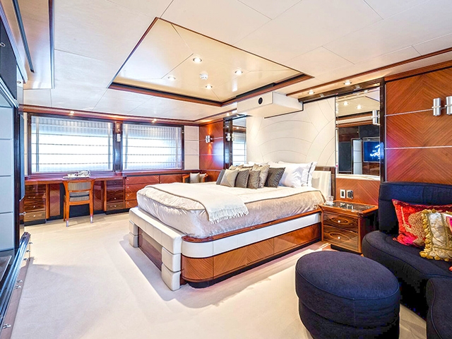 Yacht CRN Magnifica 43 TissoT Yachts Switzerland