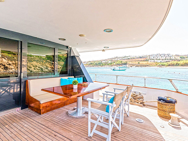 Yacht Cantieri di Pisa Akhir 27 TissoT Yachts Switzerland