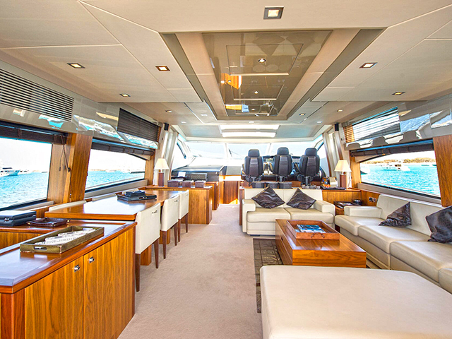 Yacht Sunseeker Predator 84 TissoT Yachts Switzerland