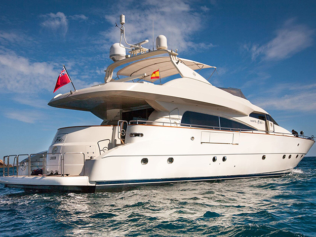 Yacht Mochi Craft 26 TissoT Yachts Switzerland