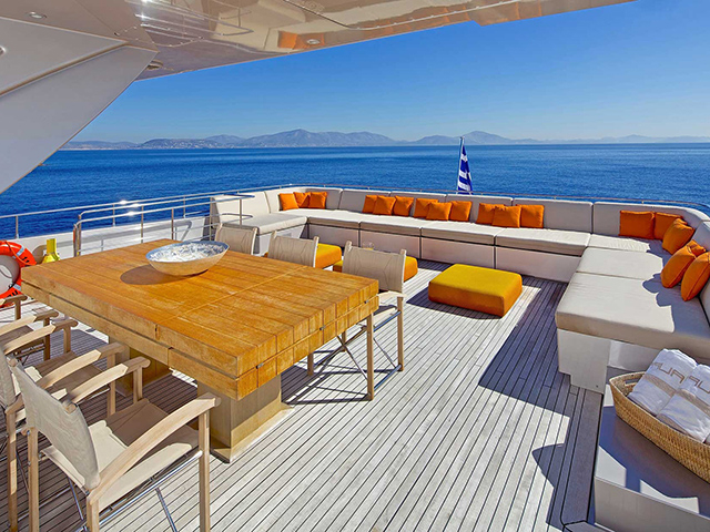 Yacht Admiral CNL 40 TissoT Yachts Suisse