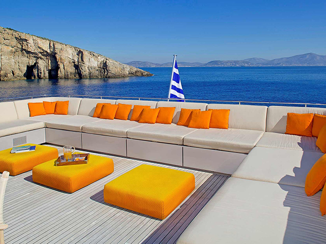 Yacht Admiral CNL 40 TissoT Yachts Suisse