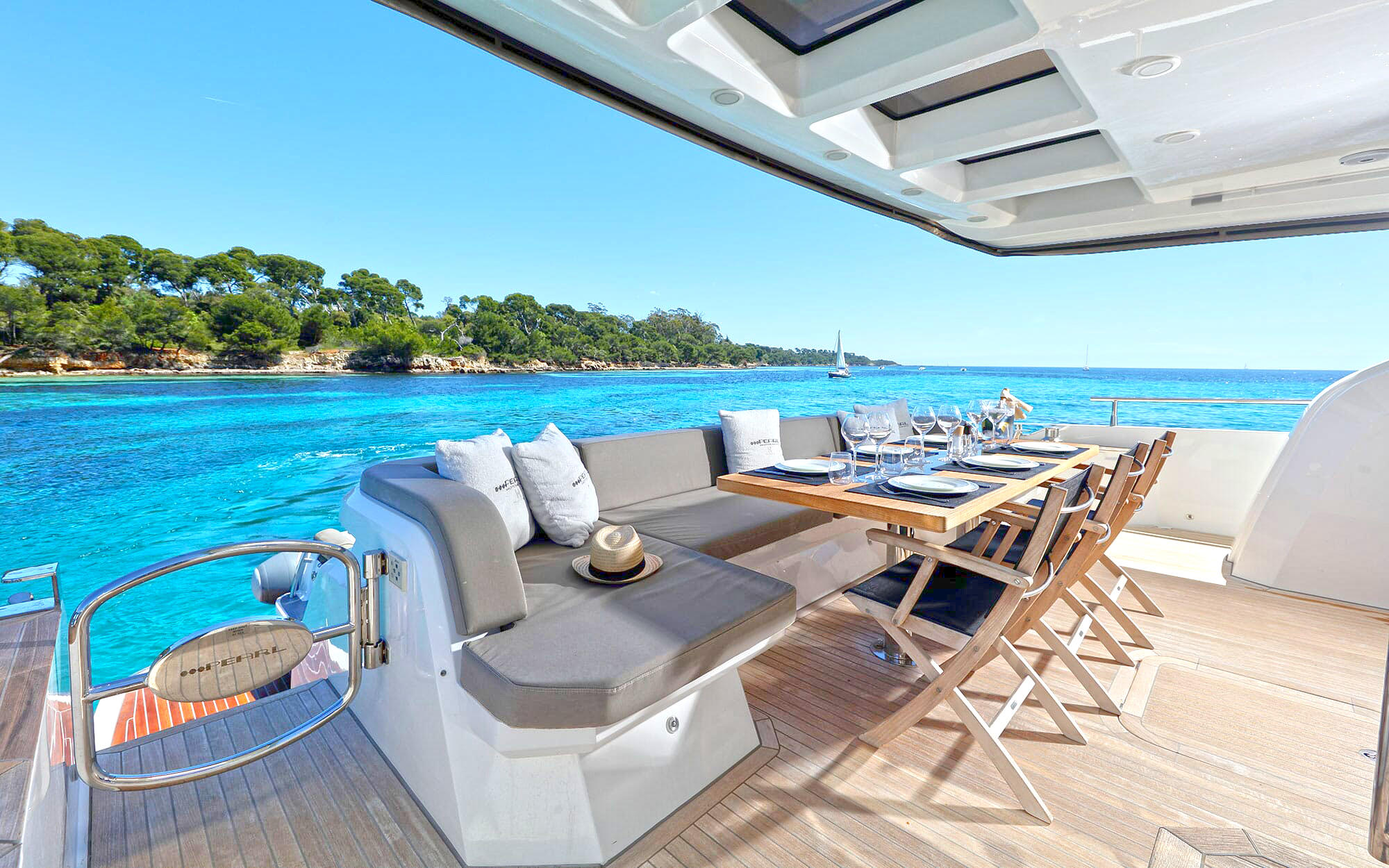 Yacht Pearl 75 TissoT Yachts Suisse