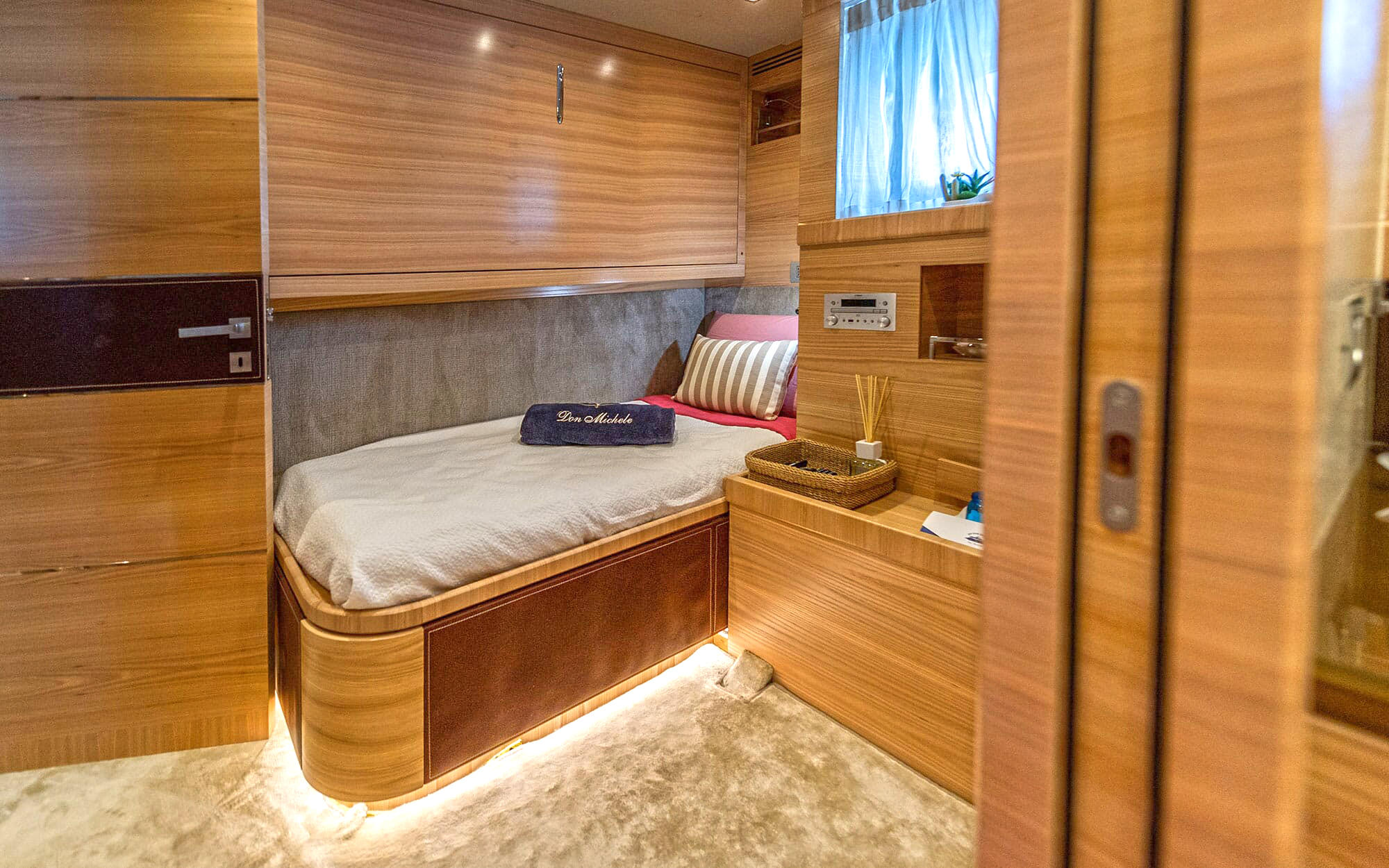 Yacht C-Boat C-27 SC-S TissoT Yachts Switzerland