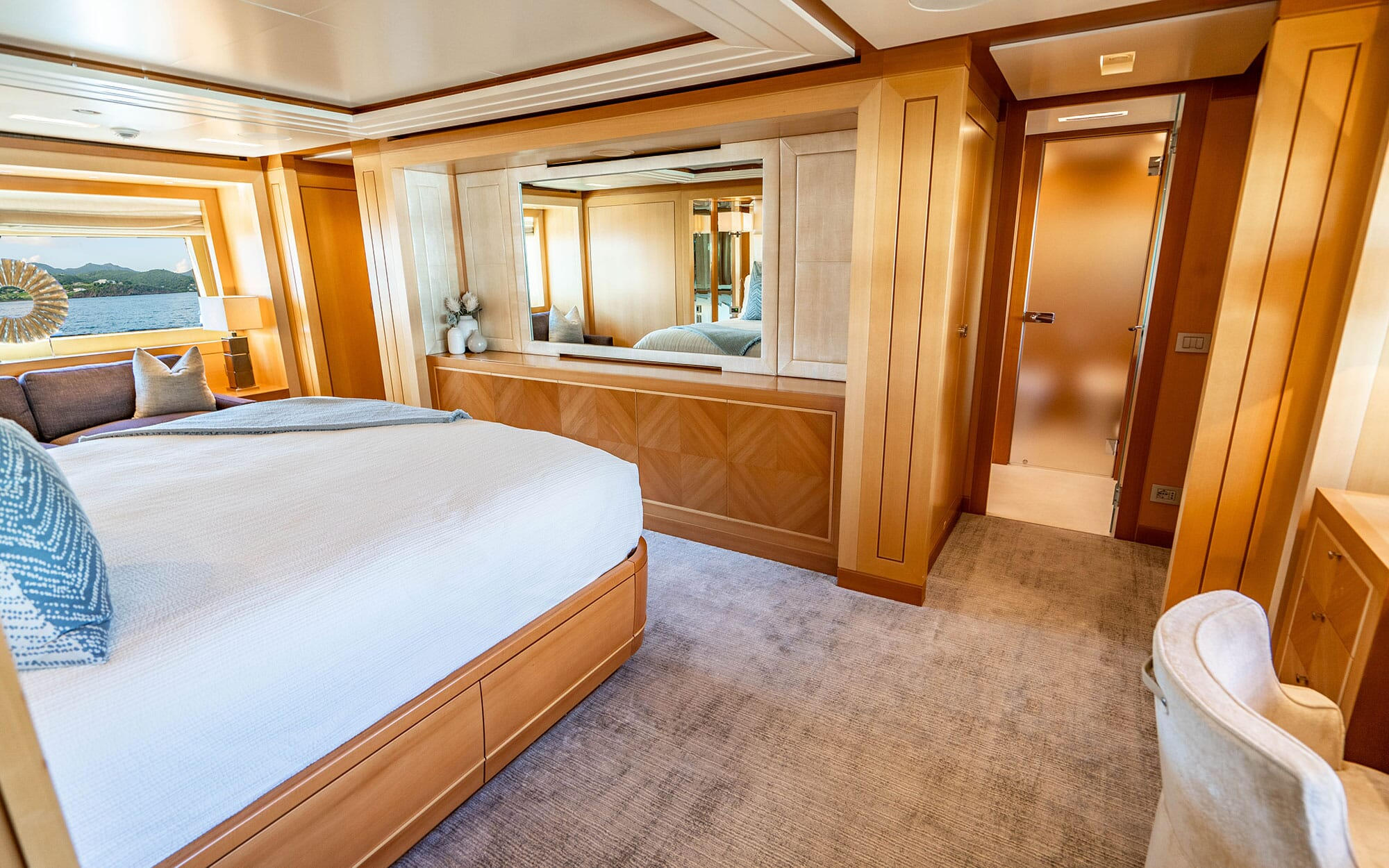 Yacht Sanlorenzo 37 TissoT Yachts Switzerland