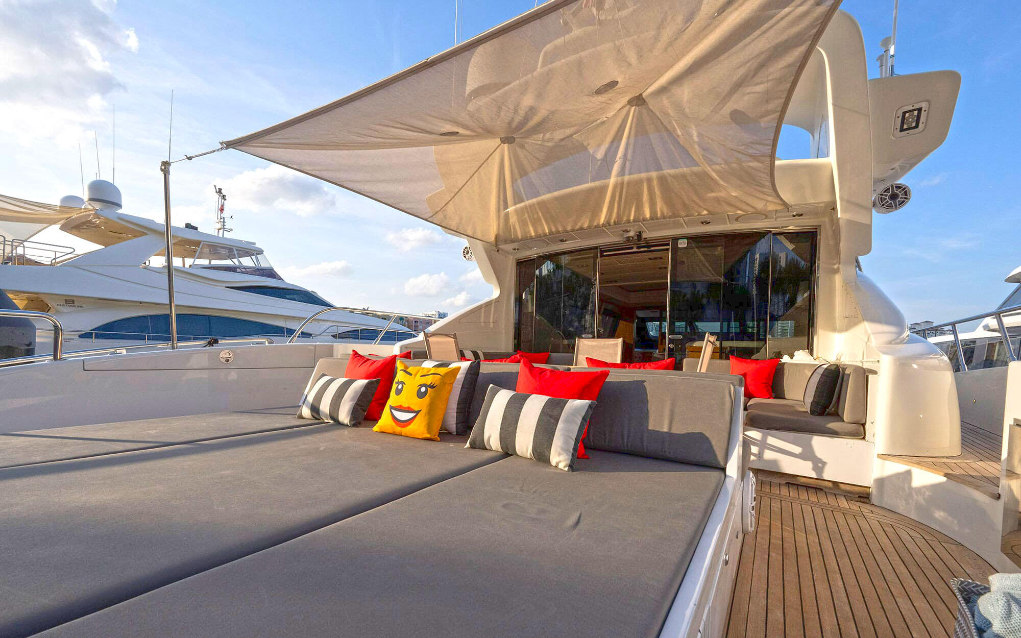 Yacht Mangusta - Overmarine 92 TissoT Yachts Switzerland