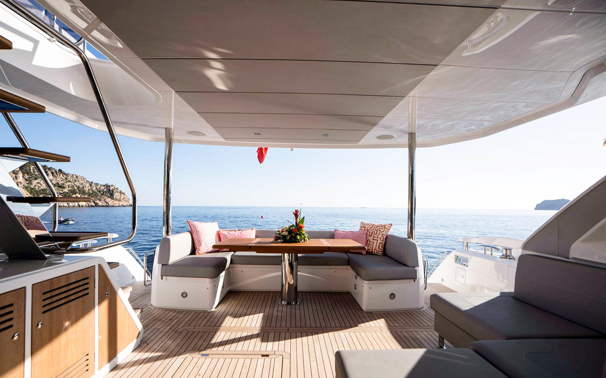 Yacht Sunseeker 76 TissoT Yachts Switzerland
