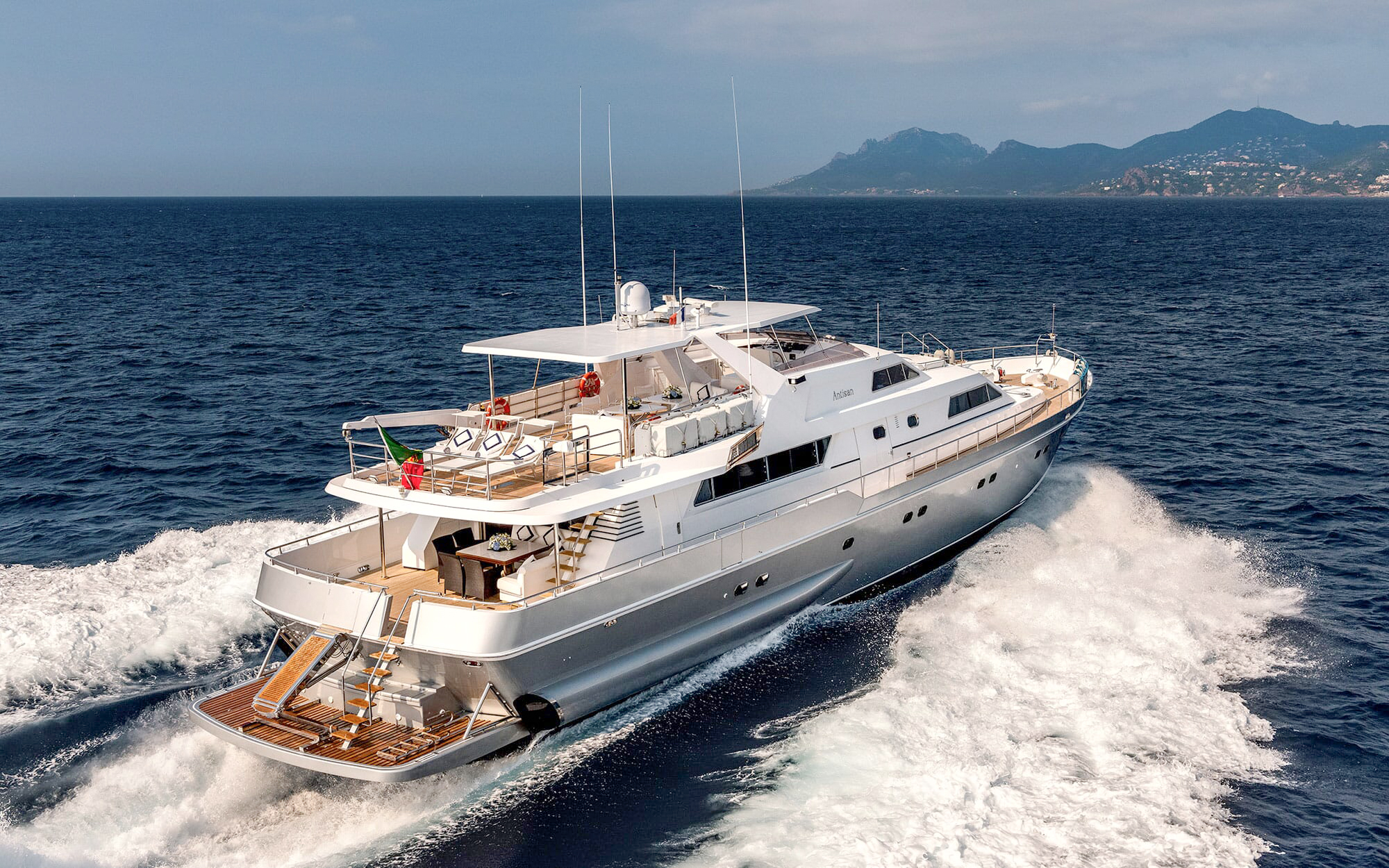 Yacht Alalunga 33 TissoT Yachts Switzerland