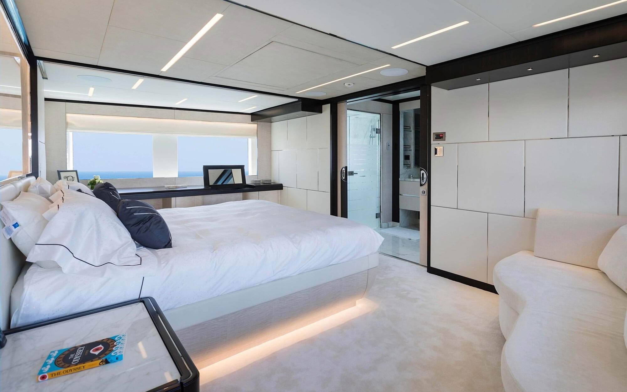Yacht Gulf Craft Majesty 120 TissoT Yachts Switzerland