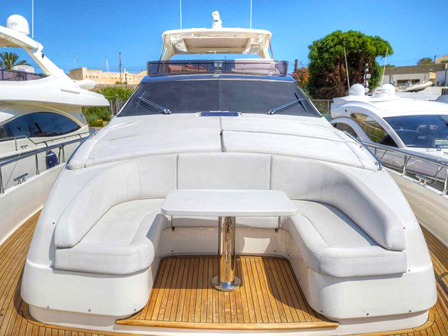 Yacht Ferretti 800 TissoT Yachts Suisse