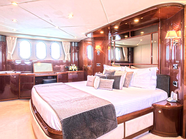 Yacht Princess Princess 23 TissoT Yachts Switzerland