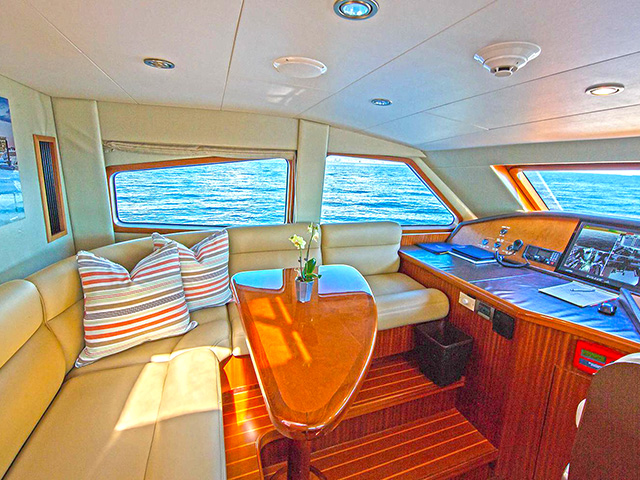 Yacht Hargrave Huntress Tissot Yachts International