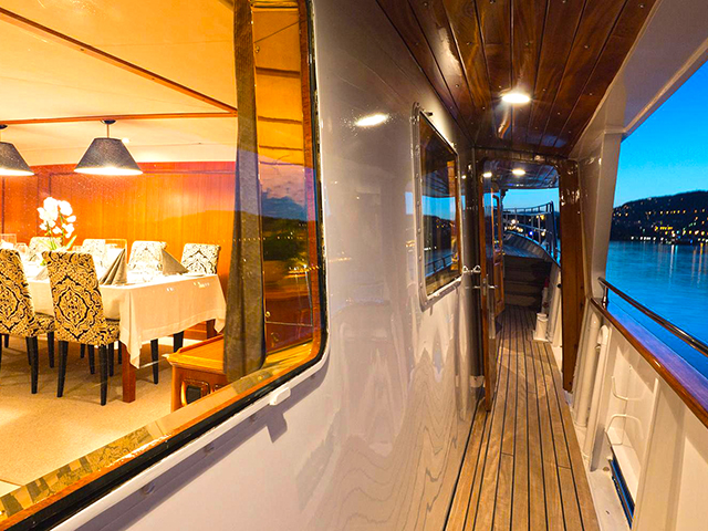 Yacht SNCB Custom TissoT Yachts Switzerland
