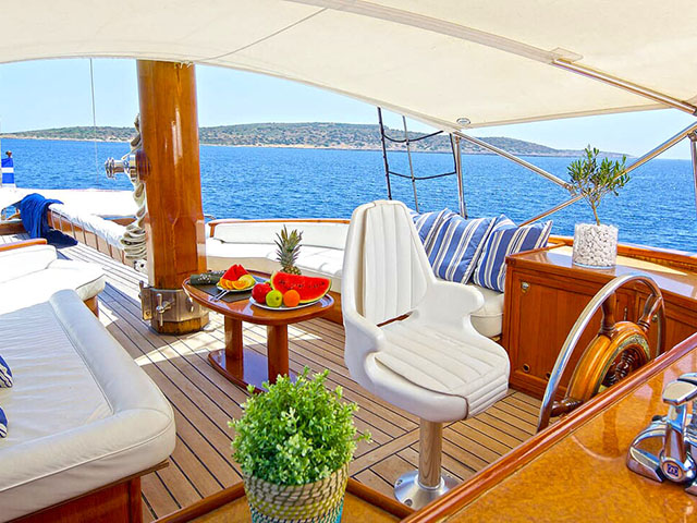 Yacht Halkitis Urania Custom Buy Rent Real Estate Swiss