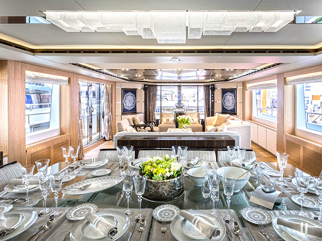 Yacht Gulf Craft Majesty 110 TissoT Yachts Switzerland