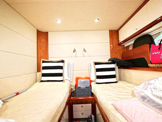 Yacht Sunseeker Sunseeker 75 TissoT Yachts Switzerland