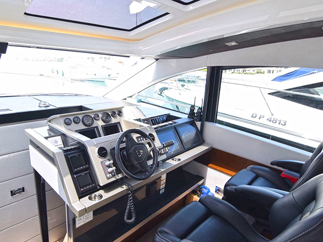 Yacht Fairline Targa 62 GT TissoT Yachts Switzerland