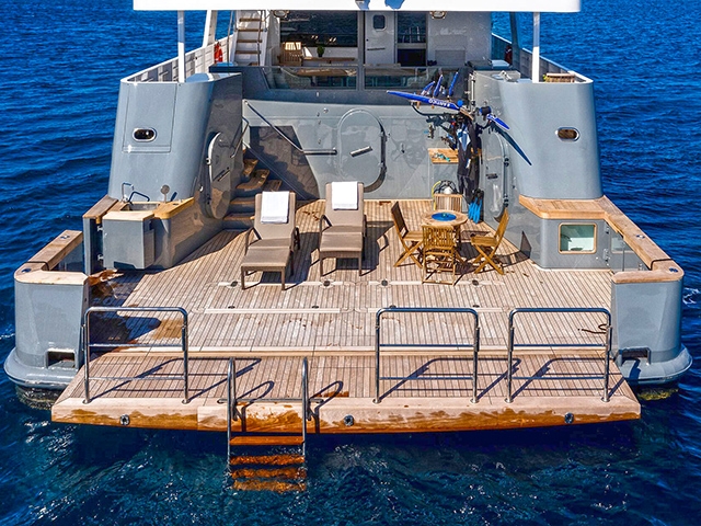 Yacht Tenix Defence Ltd Ice Explorer TissoT Yachts Switzerland